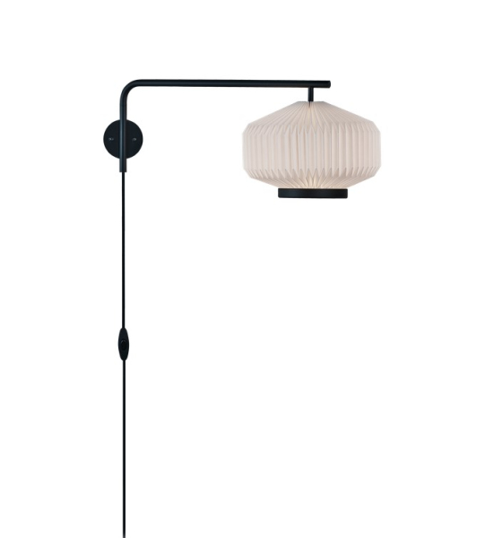 Le Klint Wandleuchte Shibui